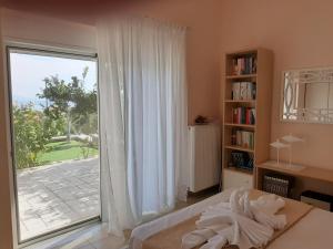 A bed or beds in a room at Estella sorelle 1