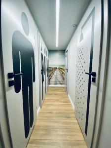 Fotografie z fotogalerie ubytování Thruster - Rooms, Kitchen, Chill-Out Zone-Netflix, Lobby-Netflix v Gdyni