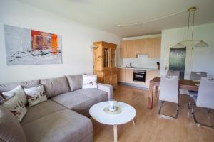 Köök või kööginurk majutusasutuses Alpenzauber Whg.25 +6 fotot