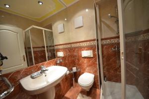 Et badeværelse på Grosses-Reethaus-Sanddorn + 42 billeder