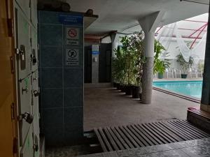 Bazén v ubytování Hostal Sauna Water Palace nebo v jeho okolí