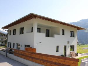 Nespecifikovaný výhled na hory nebo výhled na hory při pohledu z apartmánu