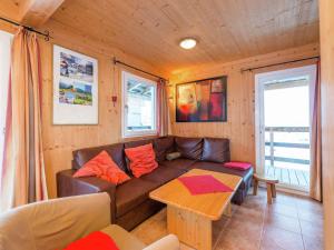 Zdjęcie z galerii obiektu Spacious Chalet in Annaberg-Lungötz with Sauna w mieście Annaberg im Lammertal