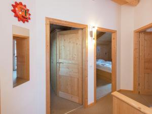 Zdjęcie z galerii obiektu Spacious Chalet in Annaberg-Lungötz with Sauna w mieście Annaberg im Lammertal