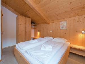 Zdjęcie z galerii obiektu Spacious Chalet in Annaberg-Lungötz with Sauna w mieście Annaberg im Lammertal