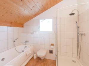 Zdjęcie z galerii obiektu Spacious Chalet in Annaberg-Lungötz with Sauna w mieście Annaberg im Lammertal