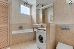 Kúpeľňa v ubytovaní MS Apartments SopotForSix