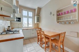 Kuchyňa alebo kuchynka v ubytovaní MS Apartments SopotForSix