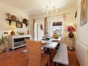 A kitchen or kitchenette at Rustic House in Mancor with Pool