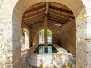 The swimming pool at or close to Rustic House in Mancor with Pool