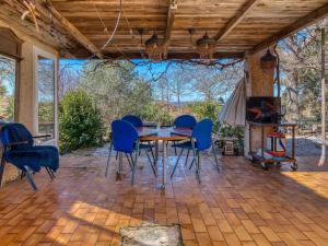 雷居斯Beautiful villa in R gusse with pool的相册照片