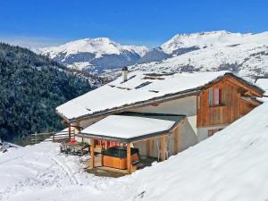 New and very comfortable chalet with many facilities during the winter