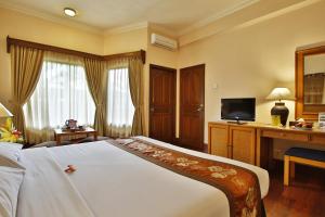 Letto o letti in una camera di Jayakarta Hotel Lombok
