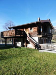 The building in which the holiday home is located