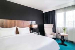 Una cama o camas en una habitación de Radisson Blu Hotel Malmö
