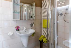 Koupelna v ubytování Casa Baricalino + 25 fotografií