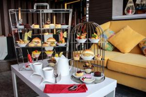 Makanan di atau berdekatan hotel