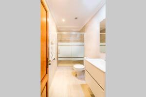 Ein Badezimmer in der Unterkunft Villa Luis Vives By SunVillas Mallorca
