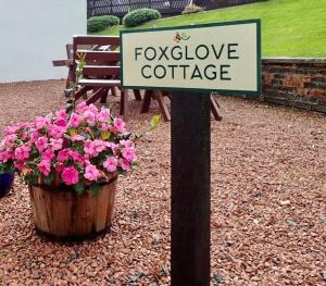 Certifikát, hodnocení, plakát nebo jiný dokument vystavený v ubytování Foxglove Cottage