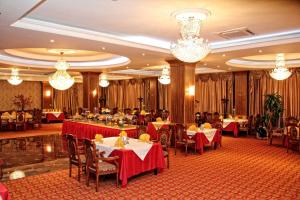 Restoran ili neka druga zalogajnica u objektu UB City Hotel