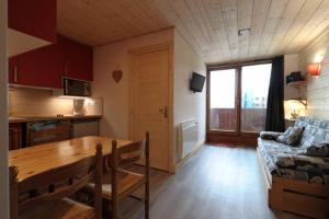 Kuchyň nebo kuchyňský kout v ubytování Bel appartement 25m2 exposé plein sud