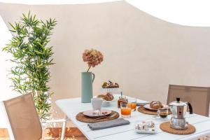 Завтрак для гостей Dama Sicilian Luxury Home & SPA