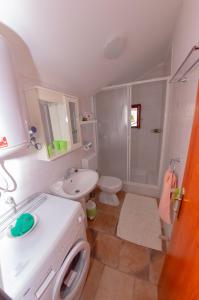 Koupelna v ubytování Kuca Kata - Property Nono
