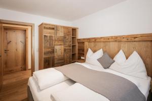 Posteľ alebo postele v izbe v ubytovaní Landhaus Holzer