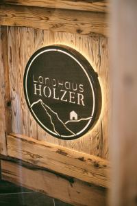 Certifikát, ocenenie alebo iný dokument vystavený v ubytovaní Landhaus Holzer