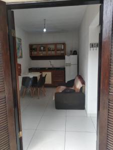 Η κουζίνα ή μικρή κουζίνα στο Chalé, refúgio Ananda, Ubatuba