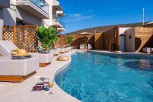 Bazén v ubytování Oasis Hotel Prasonisi nebo v jeho okolí