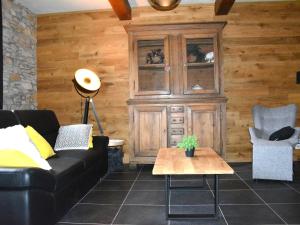 Afbeelding uit fotogalerij van Chic Holiday Home with Garden in Vaux-sur-Sûre