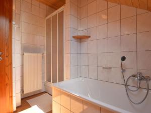 Koupelna v ubytování Bütgenbach Home with Sauna