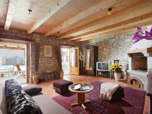 Fotografia z galérie ubytovania Luxurious Holiday Home in Barban with Private Pool v destinácii Barban