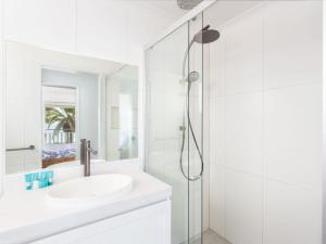 Gallery image of Aqua Palm with Sweeping One Mile Views in Forster