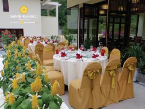 Restoran või mõni muu söögikoht majutusasutuses Sài Gòn - Bản Giốc Resort