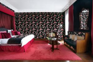 Postel nebo postele na pokoji v ubytování Hôtel particulier Le DOGE - Relais & Châteaux