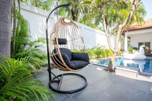 Bazén v ubytování Majestic Residence Pool Villas 2 Bedrooms Private Beach nebo v jeho okolí