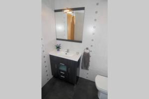 Kúpeľňa v ubytovaní BONITO APARTAMENTO + 37 fotografií