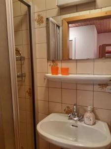 O baie la Appartement Alpenheim +86 fotografii