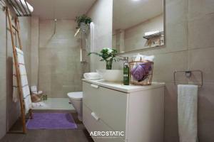 Kúpeľňa v ubytovaní Juan de Padilla Premium by Nagoa Homes
