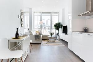 A kitchen or kitchenette at Juan de Padilla Boutique by Nagoa Homes