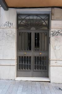 The facade or entrance of Juan de Padilla Boutique by Nagoa Homes