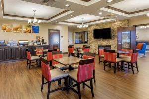 Restoran atau tempat lain untuk makan di Comfort Inn & Suites Russellville I-40
