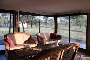 Et opholdsområde på Osero Serengeti Luxury Tented Camp