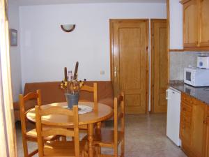 Kuchyňa alebo kuchynka v ubytovaní Apartaments l'Arrel