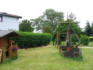 Ein Garten an der Unterkunft Bastorf Sea View Escape