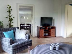 TV a/nebo společenská místnost v ubytování Wohnung im 1 Stock bei Willingen