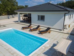Fotografie z fotogalerie ubytování Beautiful villa with private swimming pool v destinaci Briševo