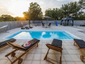 Fotografie z fotogalerie ubytování Beautiful villa with private swimming pool v destinaci Briševo